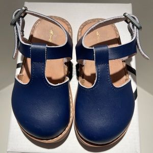Freshly Picked. Navy Newport Clog. Size 6